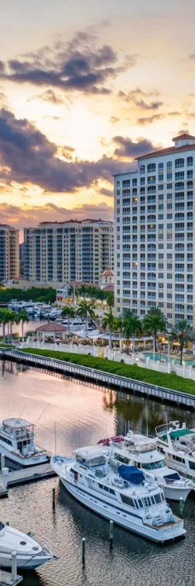 The Westin Cape Coral Resort at Marina Village，位于珊瑚角的酒店