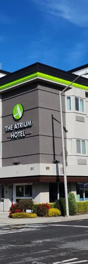 THE ATRIUM HOTEL SFO AIRPORT - FREE Shuttle & Breakfast，位于圣布鲁诺的酒店