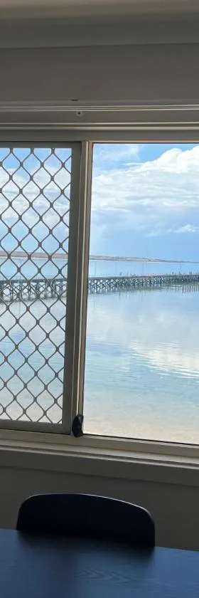 Beachside & Jetty View Apartment 7 - Sea Eagle Nest Apartment，位于Streaky Bay的酒店
