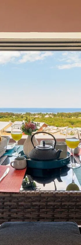 Ocean Nest T4 Rénové Vue Mer Splendide La Saline Les Bains，位于拉萨尔勒班的酒店