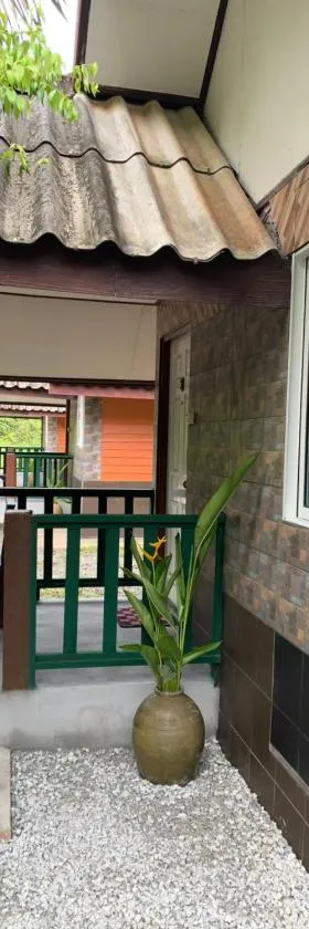Krua Chehe Resort ครัวเจ๊ะเห รีสอร์ท，位于Ban Khok Muang的酒店