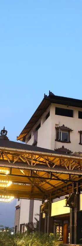 Shyama Sarovar Portico，位于Orai的酒店