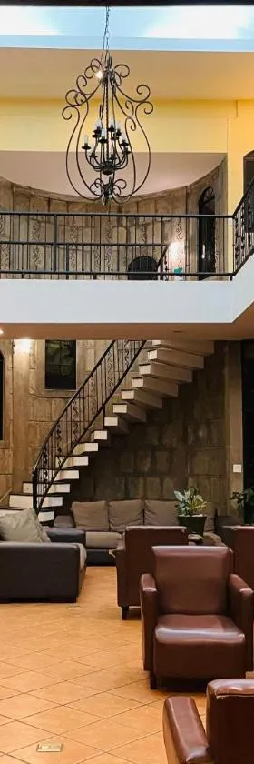 Hotel León Inn，位于莱昂的酒店