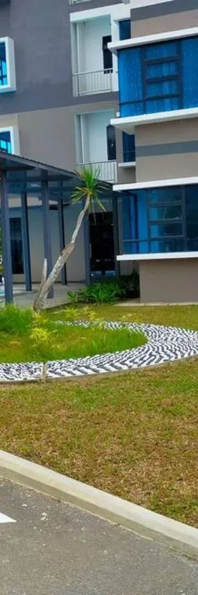 Miri Sunsky Condominium Homestay 3 Rooms & 6 Guest，位于米里的酒店