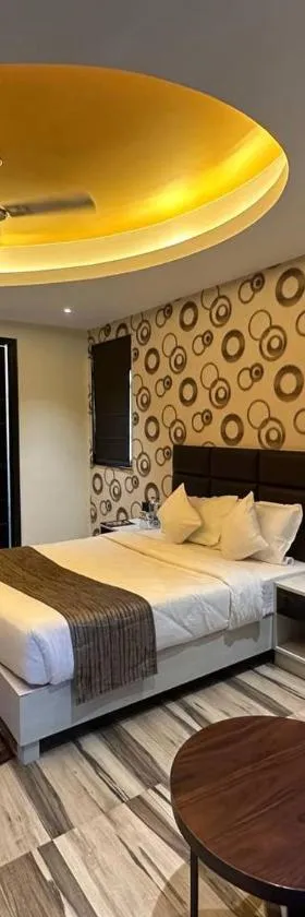 Hotel Hardik Palacio，位于瓦拉纳西的酒店