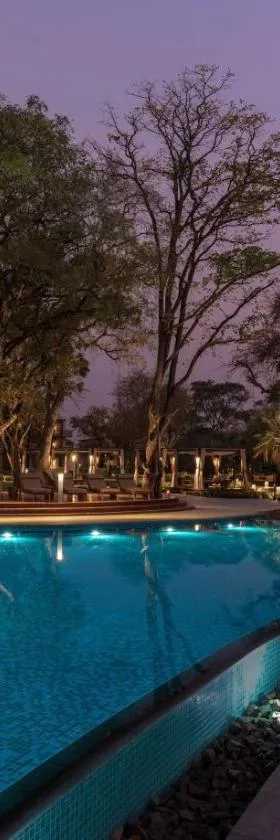 Radisson Blu Mosi-oa-Tunya Livingstone Resort，位于利文斯顿的酒店