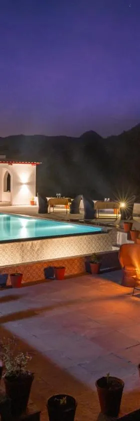 Jass Bagh Home stay Udaipur I swimming pool I wedding I 946o1o3906，位于乌代浦的酒店