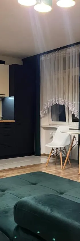 Komfortowy Apartament w centrum，位于亚沃日诺的酒店