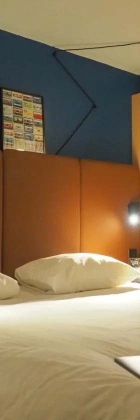 杜埃中心宜必思酒店，位于杜埃的酒店