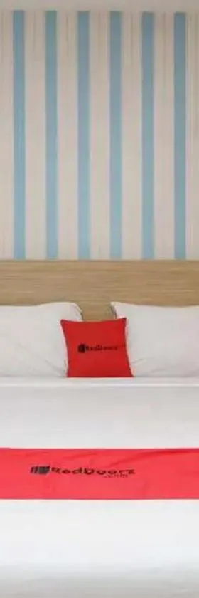 RedDoorz Plus @ Cemara Asri Medan，位于Pulauberayan Dadap的酒店