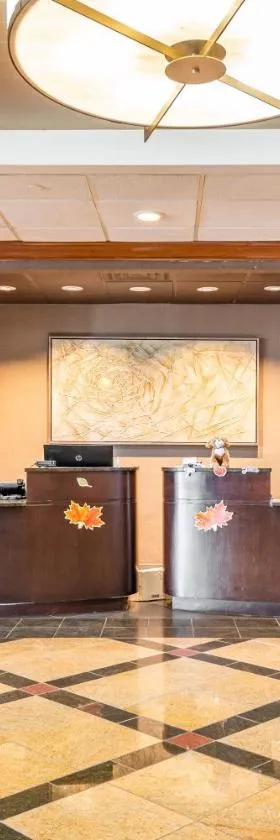 Wyndham Omaha Hotel - West Dodge，位于奥马哈的酒店