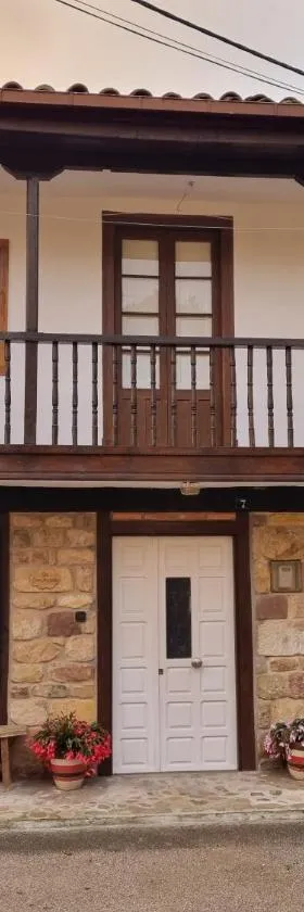La Jomeruca ,espaciosa casa rural cerca de playa y montaña，位于Caranceja的酒店
