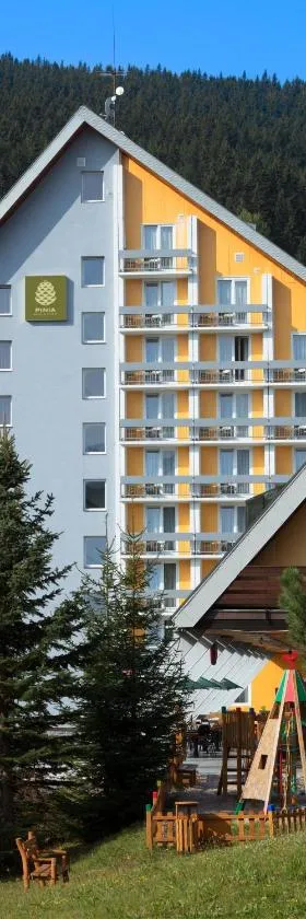 Pinia Hotel & Resort，位于什平德莱鲁夫姆林的酒店