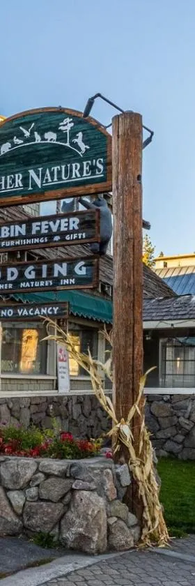 Mother Nature's Inn，位于塔霍城的酒店