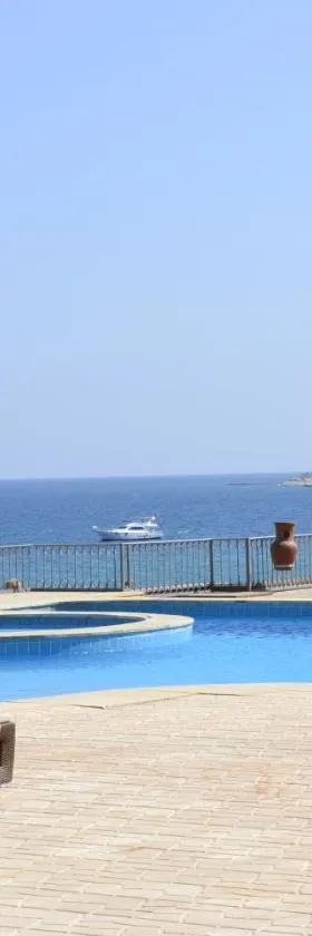 La Siesta Hotel Al Sokhna，位于艾因苏赫纳的酒店