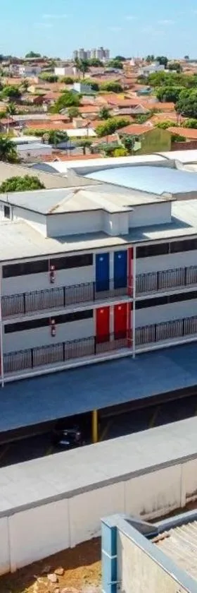 Apartamento para até 3 pessoas , muito bem localizado , a 5 min do parque aquático，位于Andradina的酒店