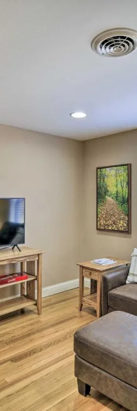 Cozy Damascus Apartment with Great Views!，位于Damascus的酒店