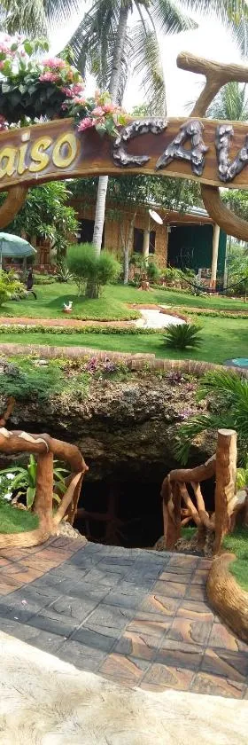Paraiso Cave & Restaurant & Resort，位于San Francisco的酒店