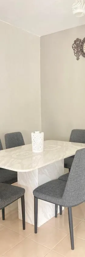 D’Anom Homestay，位于居銮的酒店