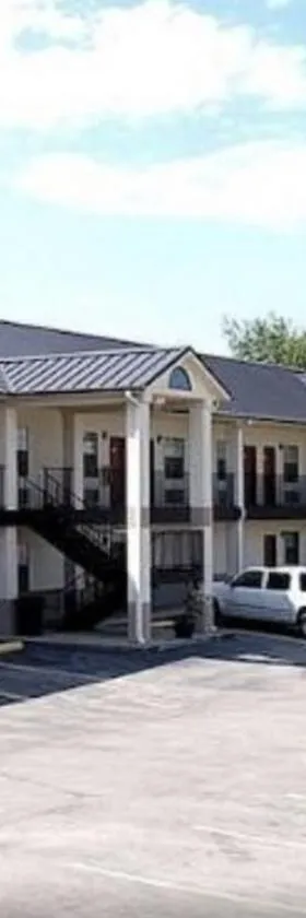 HiWay Inn Express - Kiowa，位于Kiowa的酒店
