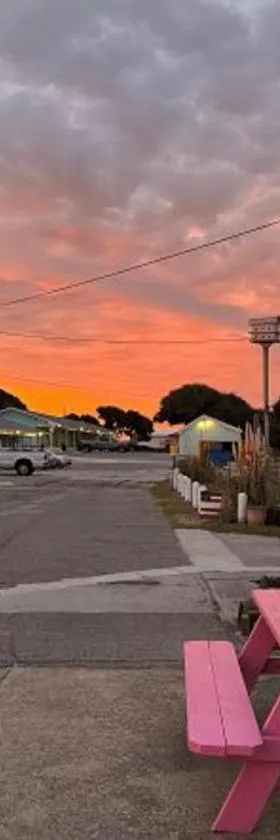 Swell Motel，位于巴克斯顿的酒店