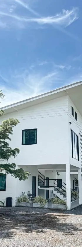 Z-Beach Resort，位于Ban Nong Ban Kao的酒店