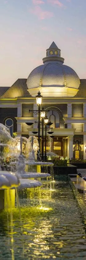 The Grand Nirvana Hotel，位于巴雷利的酒店