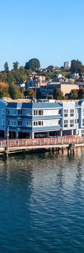 Silver Cloud Hotel Tacoma Waterfront，位于塔科马的酒店