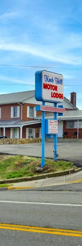 Knob Hill Motor Lodge，位于希尔斯维尔的酒店