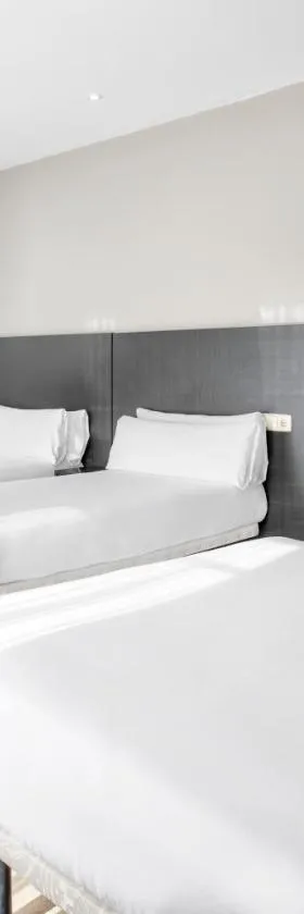 Hotel Victoria Valdemoro，位于瓦尔德莫罗的酒店