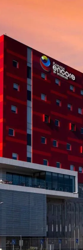 Ramada Encore by Wyndham Guadalajara Aeropuerto，位于瓜达拉哈拉的酒店