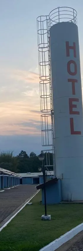 HOTEL E POUSADA ISIS，位于圣代佩德罗的酒店
