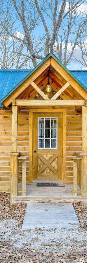 The Eldon Cabin Experience，位于Eldon的酒店