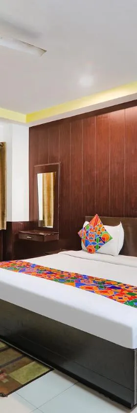 FabHotel PS International，位于勒克瑙的酒店