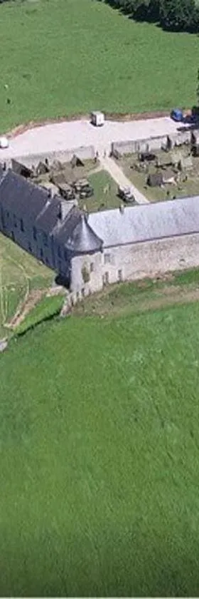 CHÂTEAU DE FRANQUETOT & D Day Collins Museum，位于圣梅尔埃格利斯的酒店