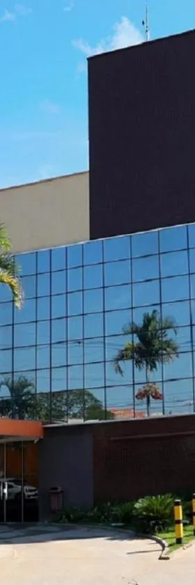 Trindade Plaza Hotel，位于特林达迪的酒店