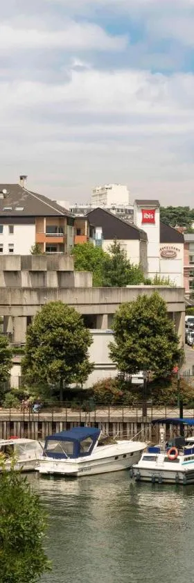 ibis Nogent Sur Marne RÉNOVÉ EN 2025，位于马恩河畔诺让的酒店
