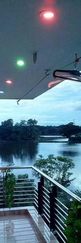 Nokshi Lakeshore: 03 Bed Room Apartment，位于Khulna的酒店