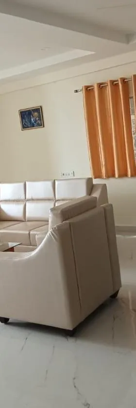 Sathya Sai Sankalp Hotel，位于普塔帕蒂的酒店