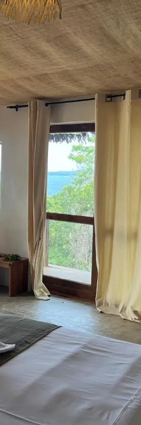 Canopee Lodge，位于Nosy Komba的酒店