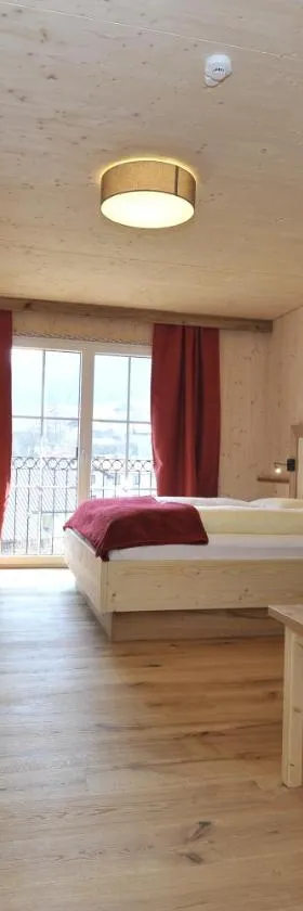 Das Dorfhotel Engl-Grafinger，位于Pinsdorf的酒店