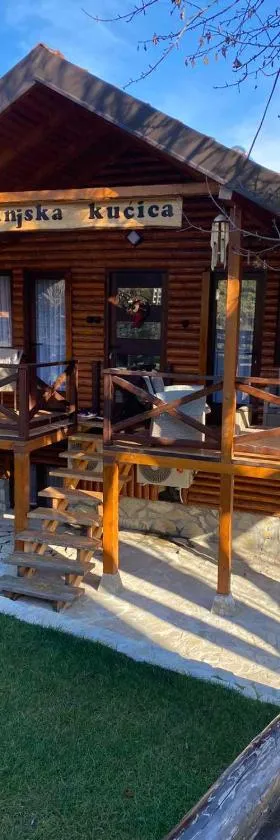 Rtanjska kućica，位于Boljevac的酒店