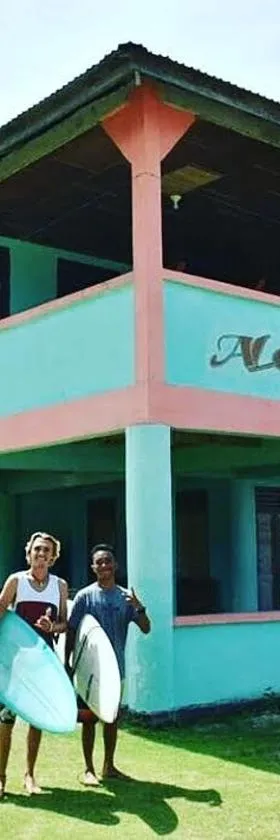 Aloha Guest House Nias，位于Hilibotodane的酒店