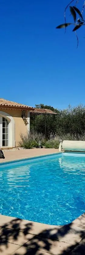 Echappée en Provence，位于洛彻古德的酒店