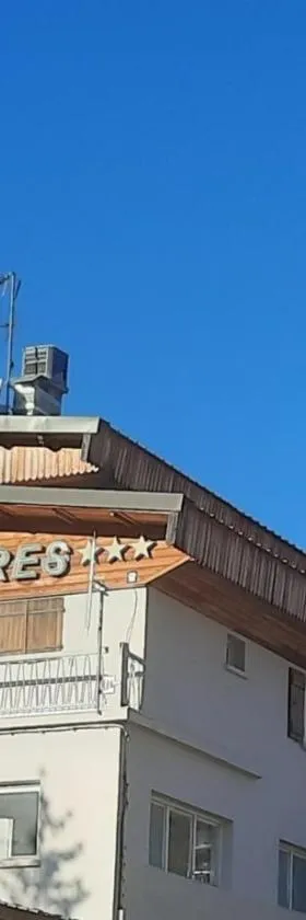 查特拉酒店，位于欧龙的酒店