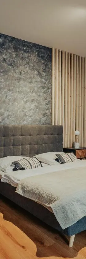 Apartmány J&J，位于顺佩尔克的酒店