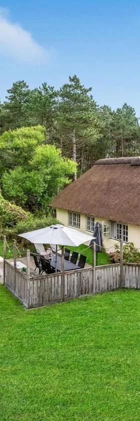 Holiday Home Sønderbyvej Rømø Ii，位于罗莫柯克比的酒店