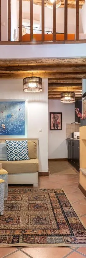 The Varos Residences Hotel，位于瓦若斯的酒店