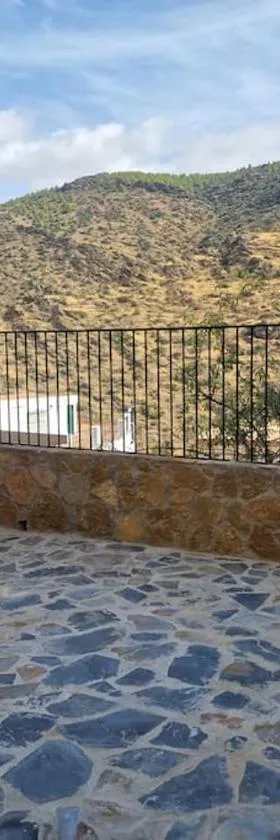 Casa Rural Serrano，位于Abrucena的酒店