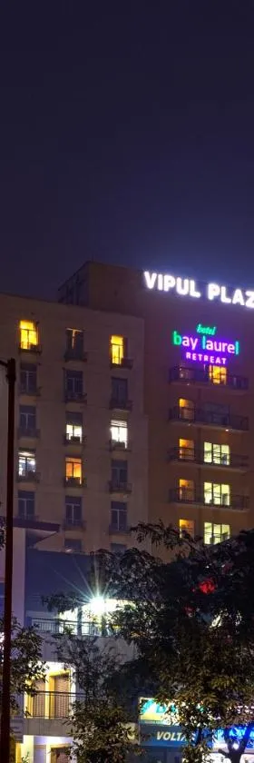 Hotel Bay Laurel Retreat，位于法里达巴德的酒店